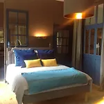 Rouge Maison בית הארחה