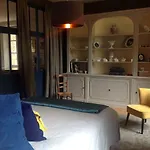 בית הארחה Rouge Maison