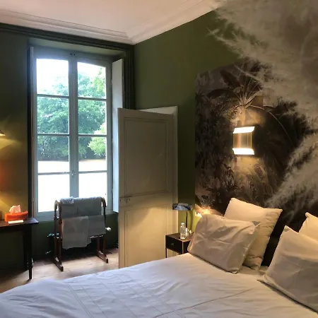 Rouge Maison 3* Bois-Normand-près-Lyre