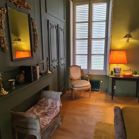 Rouge Maison
