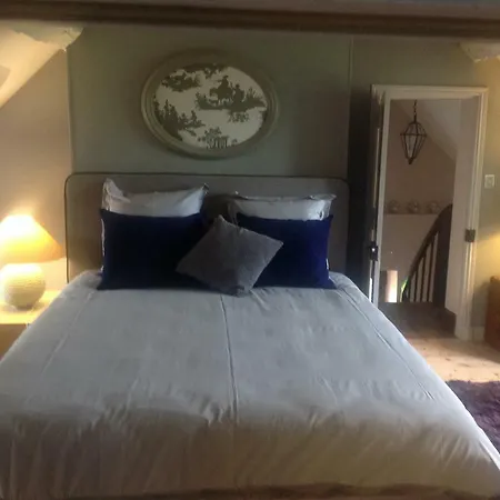 Rouge Maison Pensionat 3*