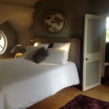 Rouge Maison Bois-Normand-près-Lyre